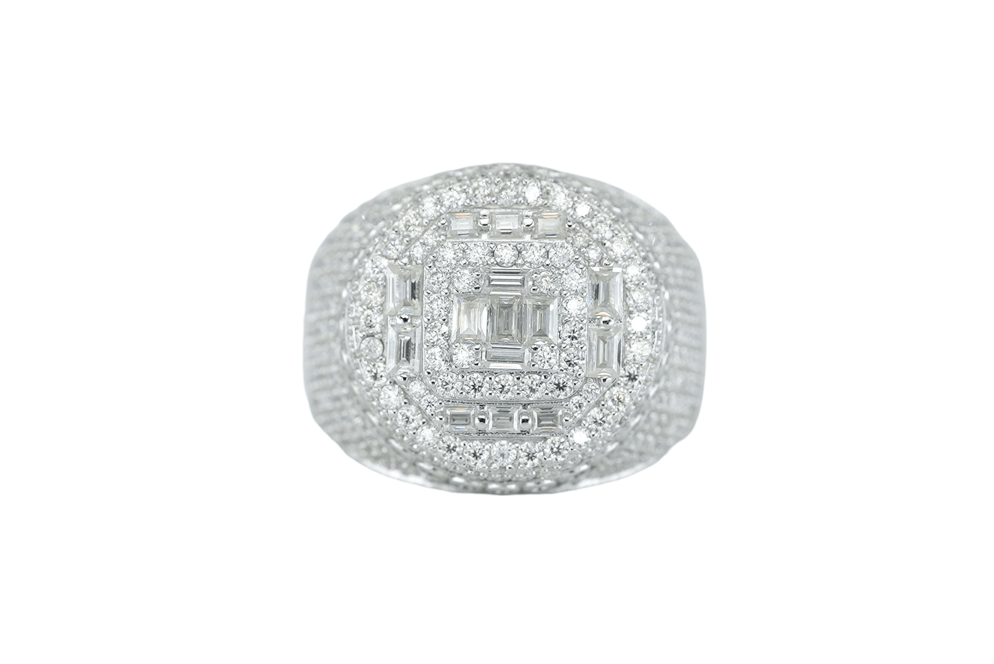41487: Round And Baguette VVS Moissanite Diamond Ring